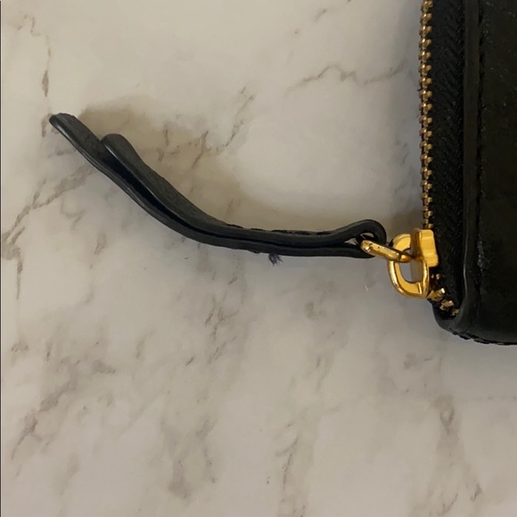 Marc Jacobs Empire City Leather Zip Wallet - Picture 4 of 9